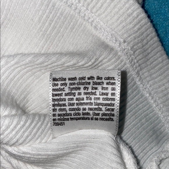 St. John’s Bay tank top white with gold accents ribbed textured stretchy size XL - Picture 7 of 9